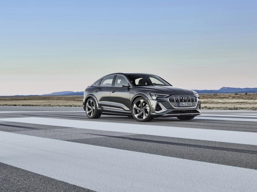  Audi e-tron S Sportback 2020 года  (WW) (фото 25 из 77)
